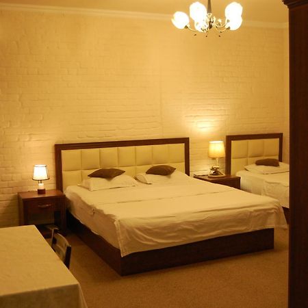 Usman Hotel Samarkand Buitenkant foto