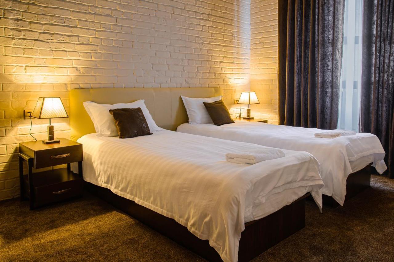 Usman Hotel Samarkand Buitenkant foto