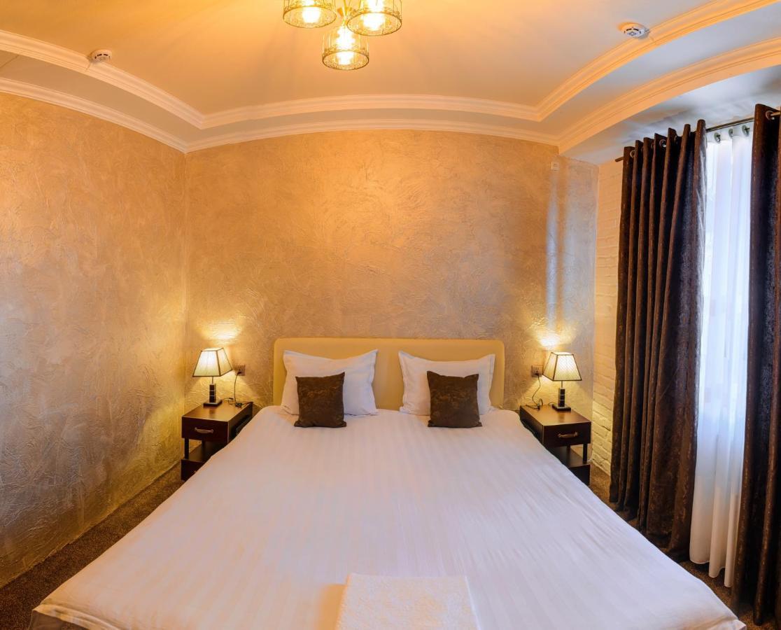 Usman Hotel Samarkand Buitenkant foto